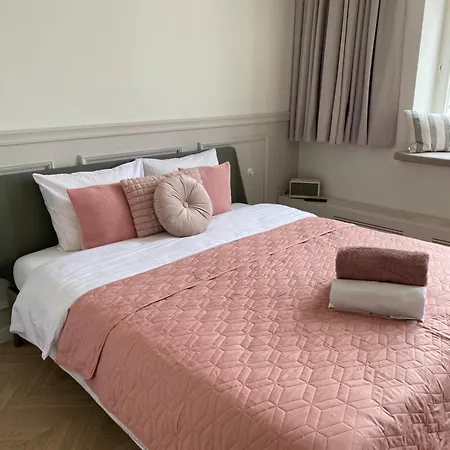 Apartment Royal Rose - Old Town