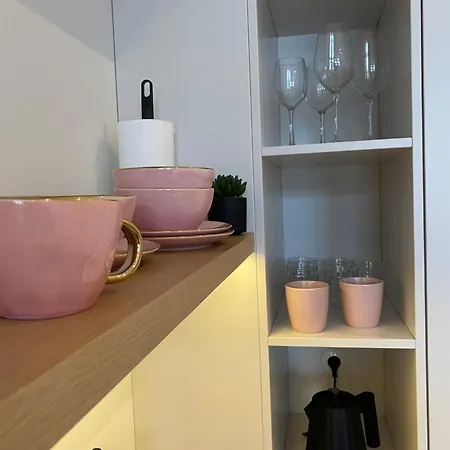 Royal Rose - Old Town