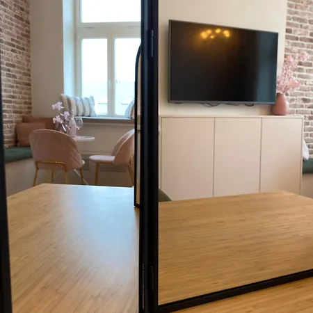 Apartment Royal Rose - Old Town *