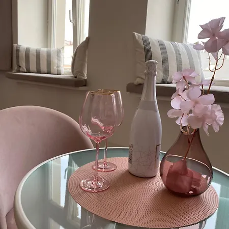 Apartment Royal Rose - Old Town *