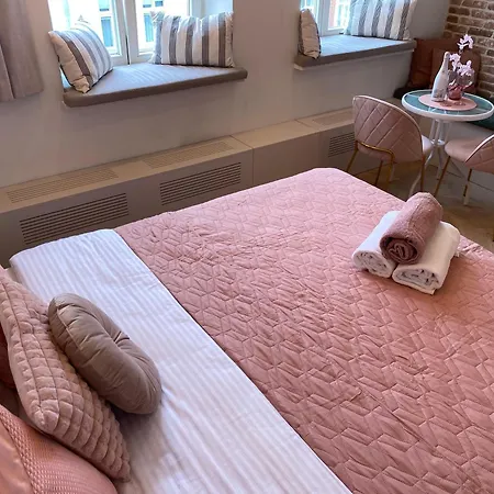 Apartment Royal Rose - Old Town *