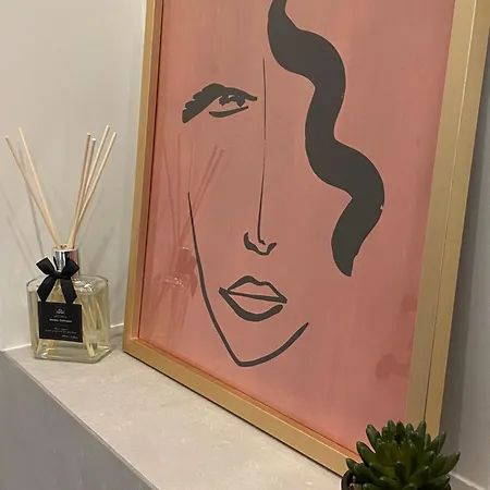 Royal Rose - Old Town *